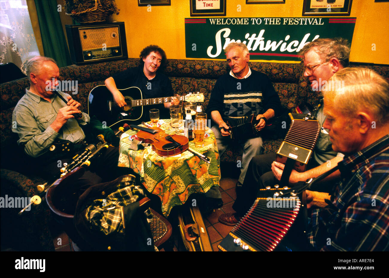 Traditional Irish pub music session